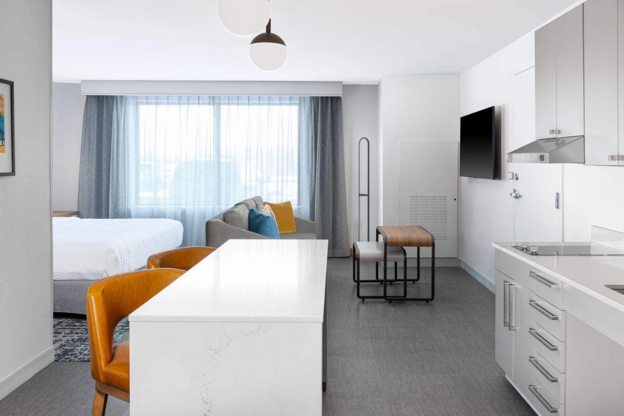 Homewood Suites By Hilton Holland Exterior foto