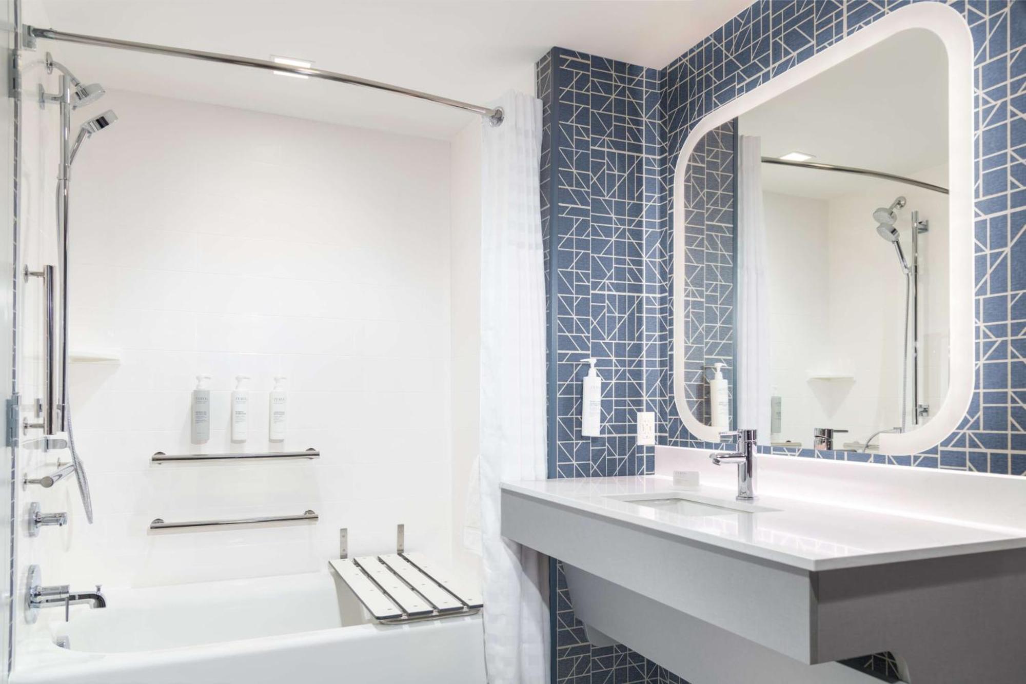 Homewood Suites By Hilton Holland Exterior foto
