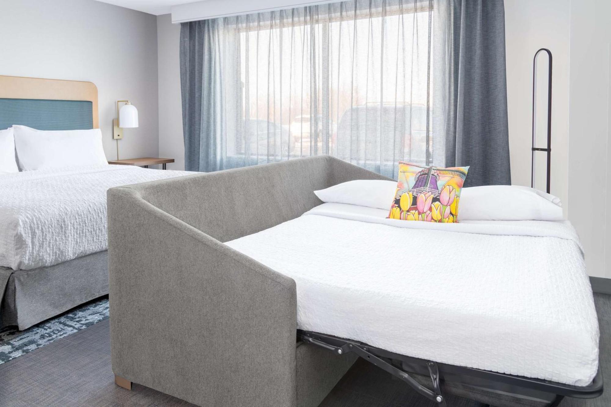 Homewood Suites By Hilton Holland Exterior foto